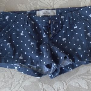 Hollister short